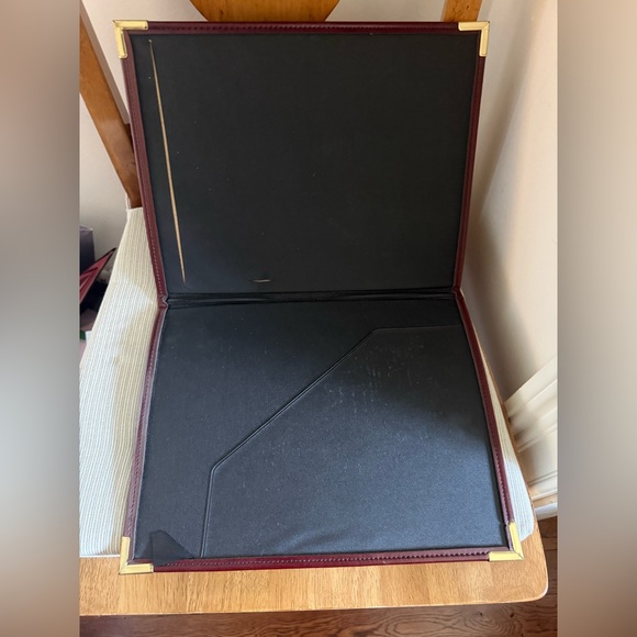 Burgundy Leather Portfolio Notepad holder with Gold Corner Accents Vintage - Picture 3 of 3
